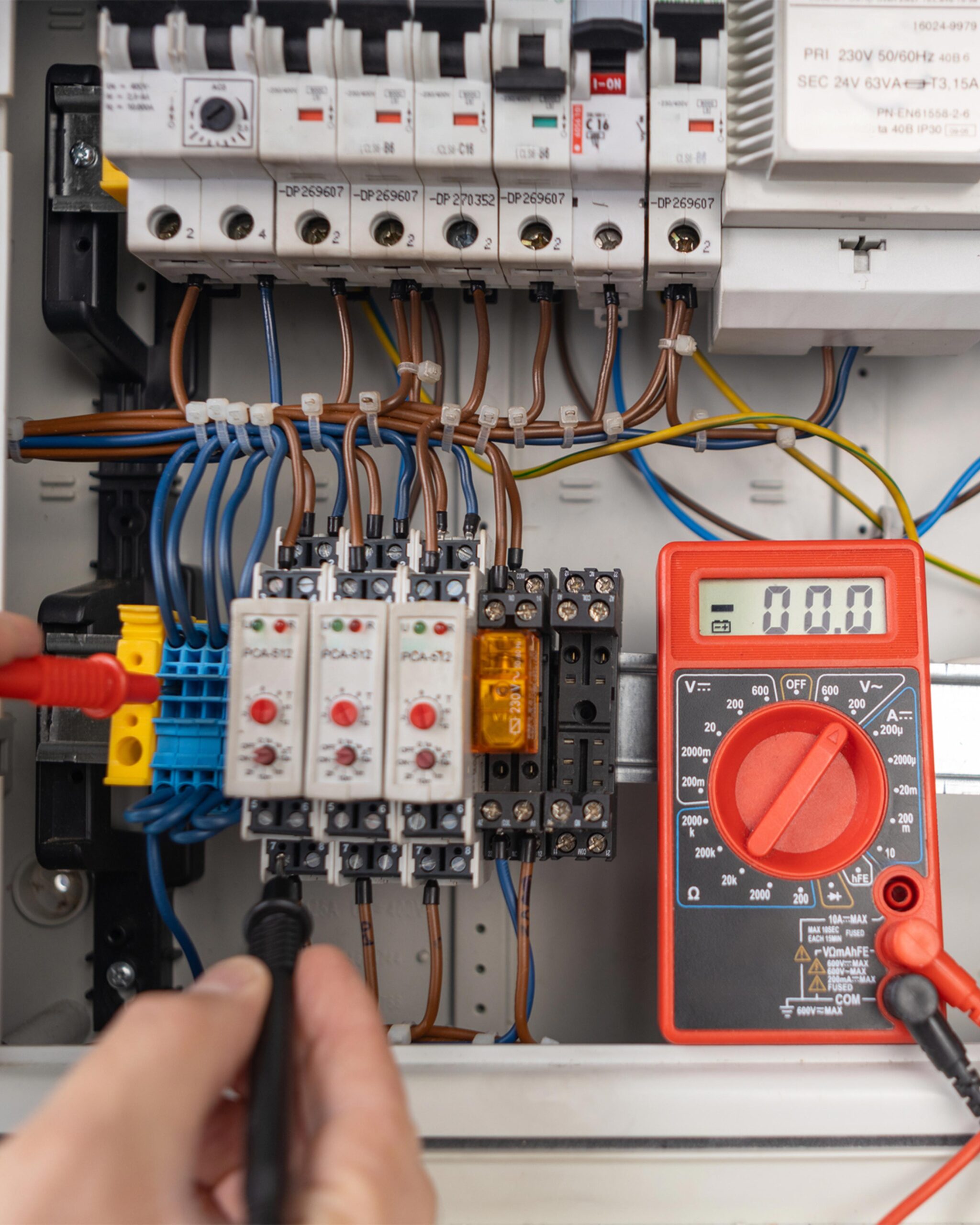 electricite toussaint michel hainaut comment se deroule un mise en conformite alectrique 1 scaled